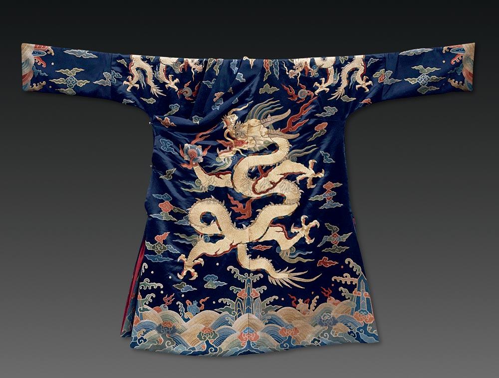 1368 明 藏青织金花段蟒袍