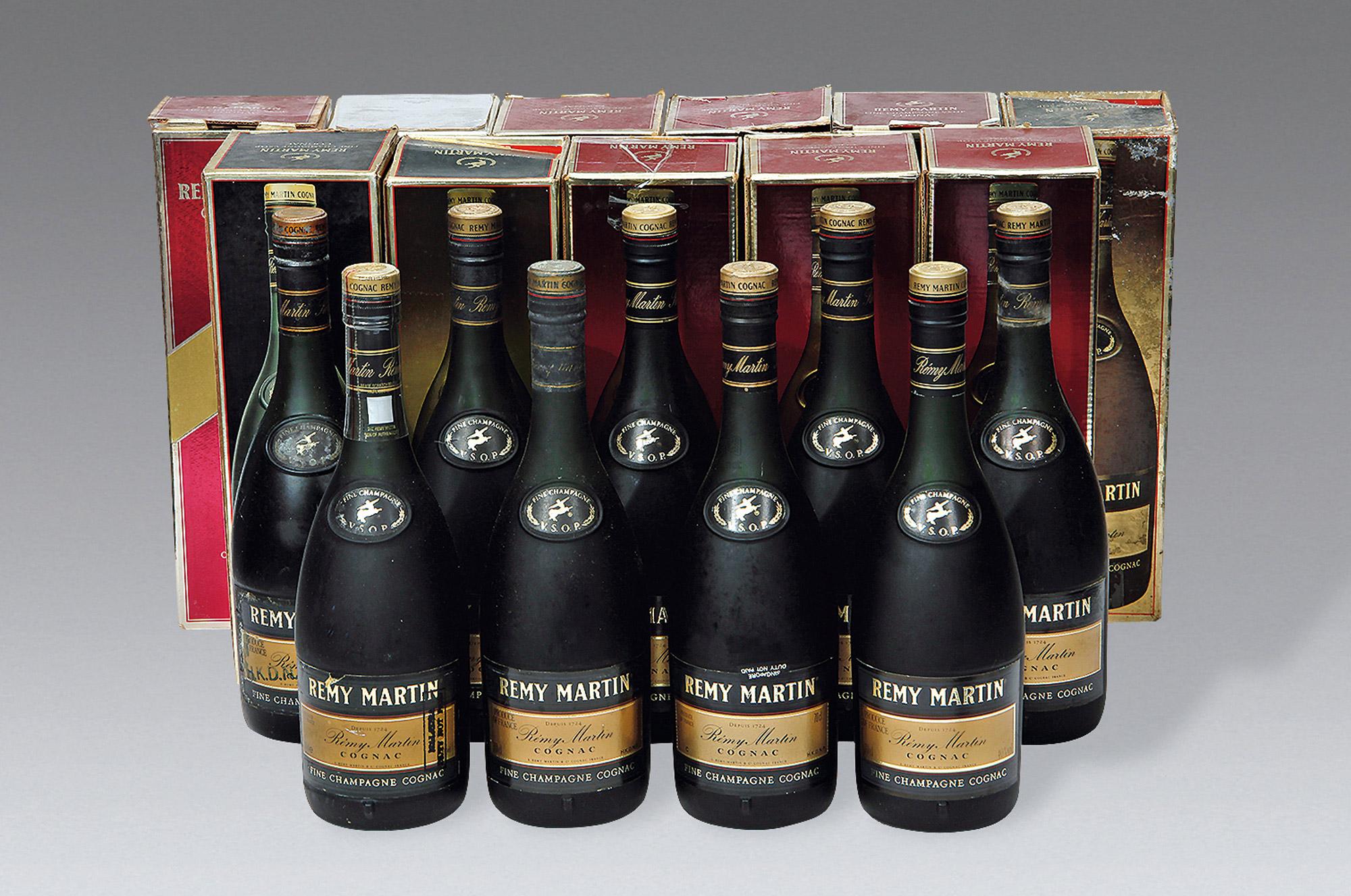 1067 人头马黑标vsop(remy martin vsop) (三十瓶)
