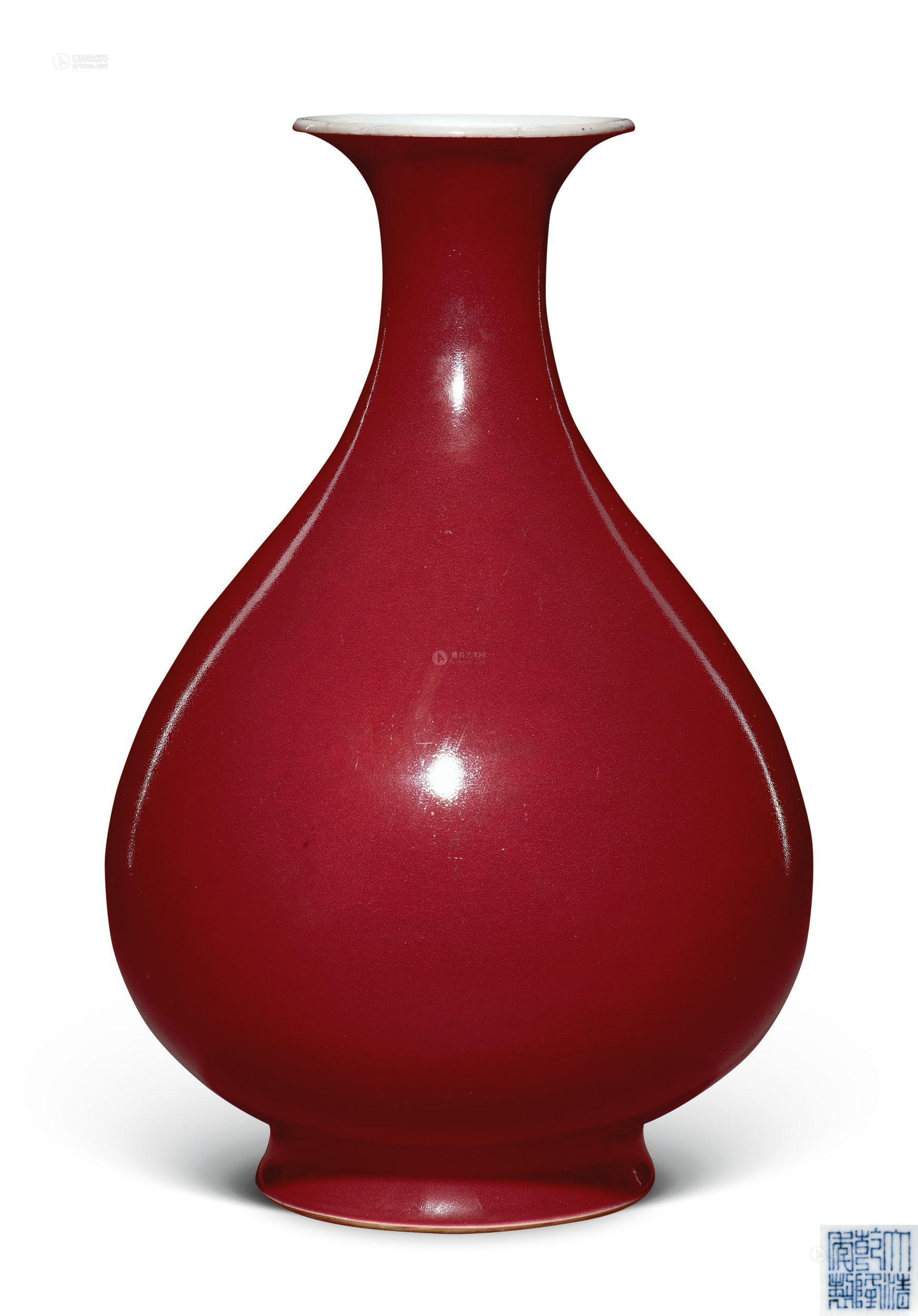 5215 清乾隆 霁红釉玉壶春瓶