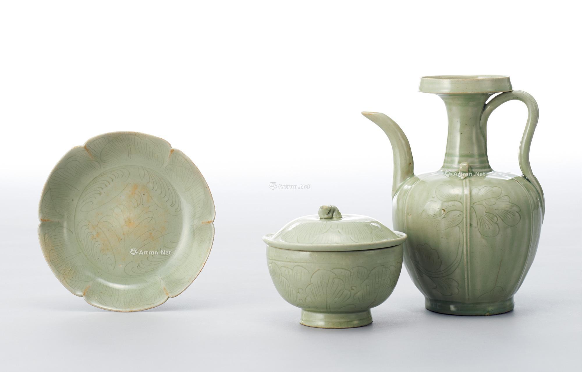 0433五代北宋越窑青瓷刻花茶具一套