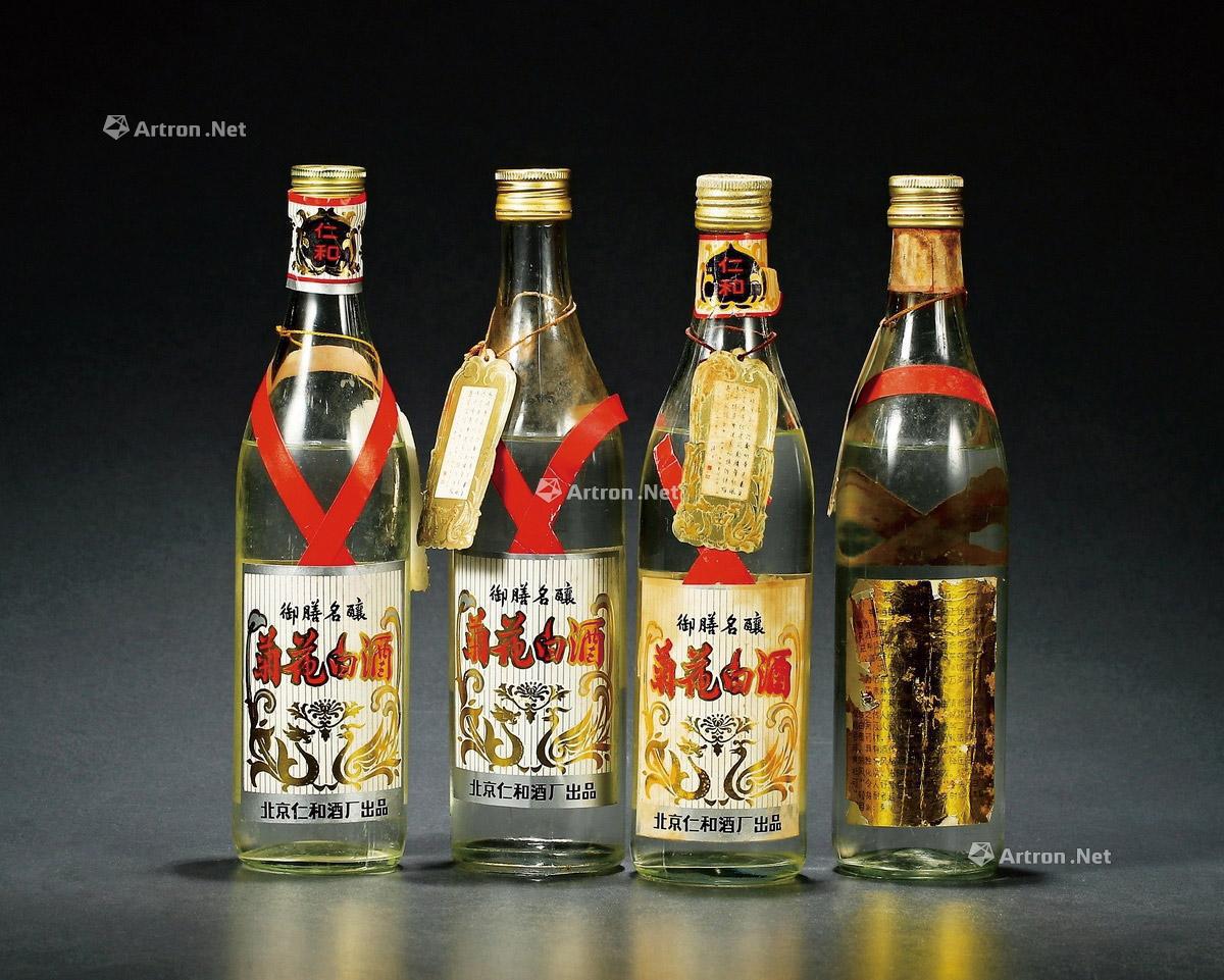 066480年代菊花白酒