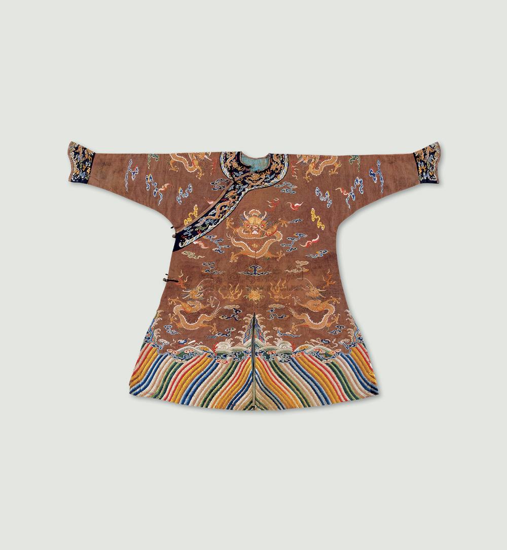 1779 清中期 赭色罗地盘金彩绣蟒袍