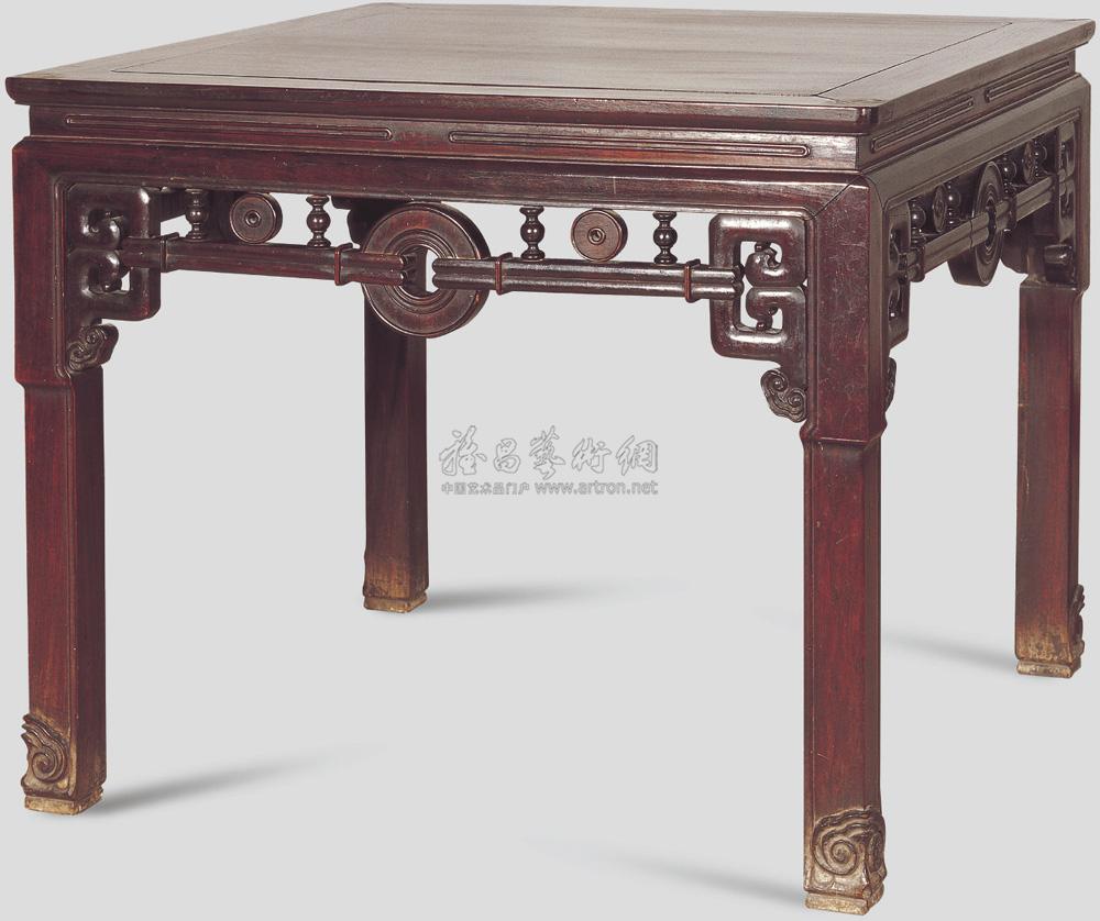 1197 清 红木拱璧纹八仙桌
