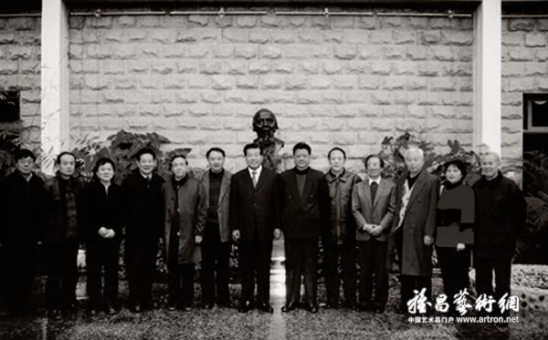 2004年，贾庆林同志、王忠禹同志等莅临北京画院