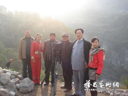 清江女婿画说长阳历史 百幅画卷展浓浓乡情——汪国新