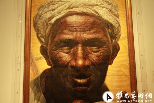 四川美术学院院长,著名艺术家罗中立的个展《置换的描绘》在苏州博物