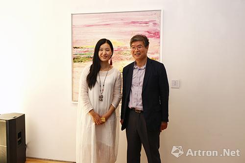 【雅昌快讯】徐璟个展"莲韵生香"在今日画廊开幕 用西方的绘画语言