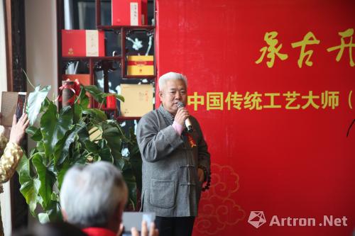 民间文物艺术品商会副会长,河南省民间文物艺术品商会会长蒋继明致辞