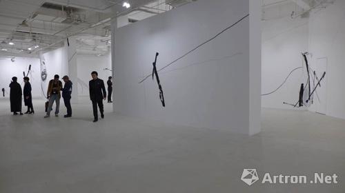 【雅昌快讯】中国首个美术馆"白墙计划"揭幕 谭平"碰撞"卡斯特利