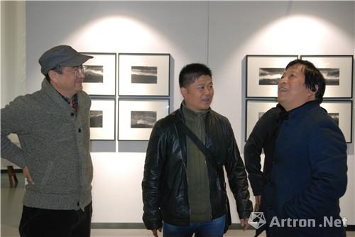 "黑白渡"沈俊杰,谢士强水墨作品展开幕