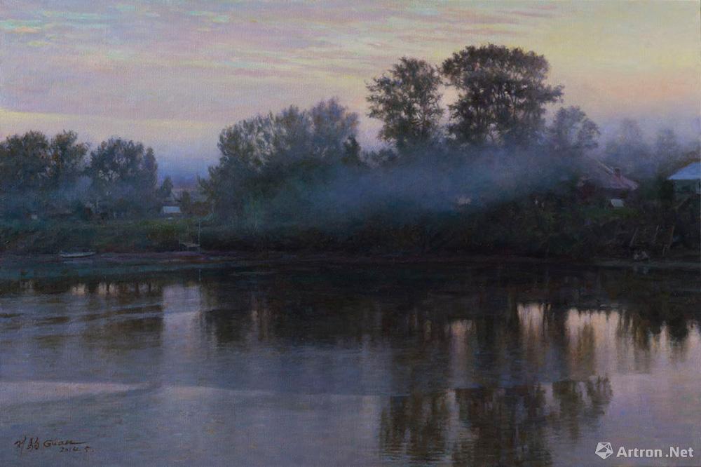 伏尔加河畔静谧的黎明