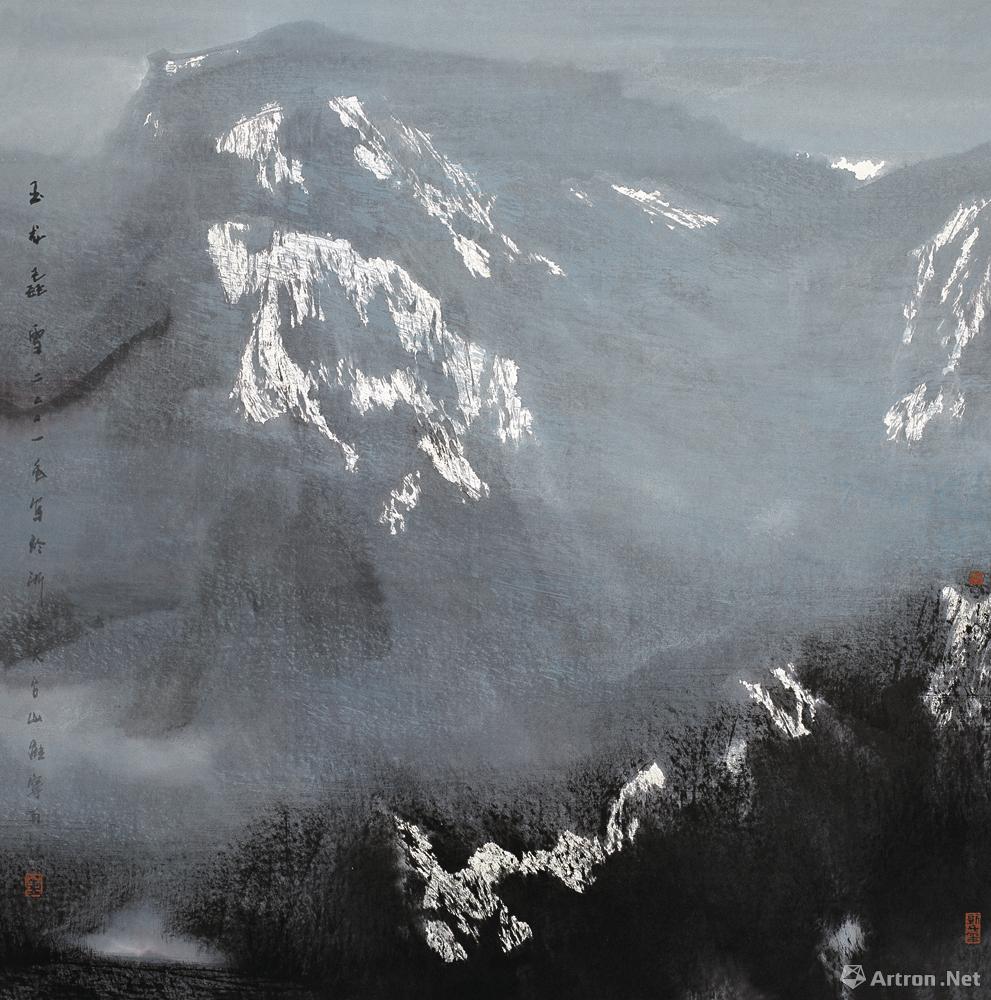 玉龙飞雪^-^Snow-capped Yulong Mountain