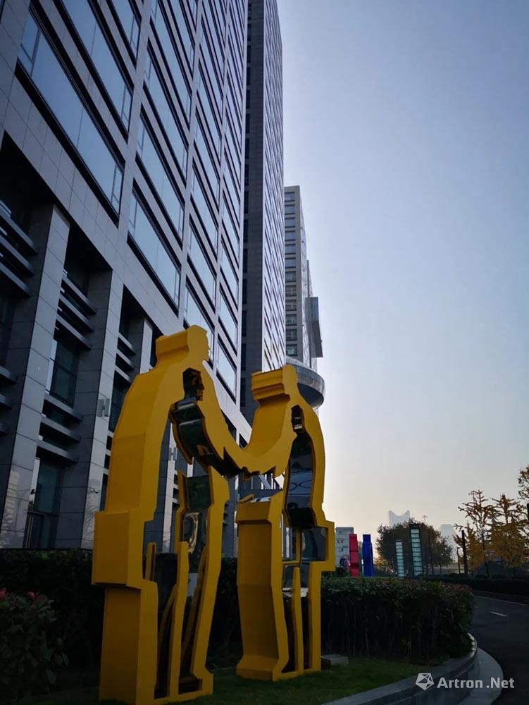 杭州汇金国际大厦广场“英才汇聚”系列雕塑(4)