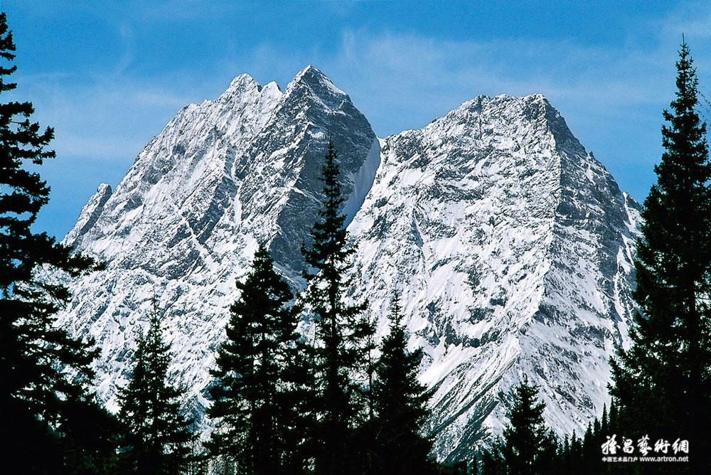 罗小韵作品：双桥沟里可以看到十几座海拔4000多米的雪山