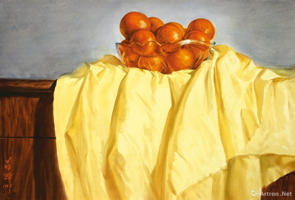 鲜橙与黄衬布