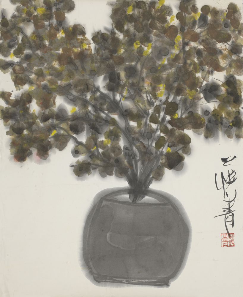 花光照眼明