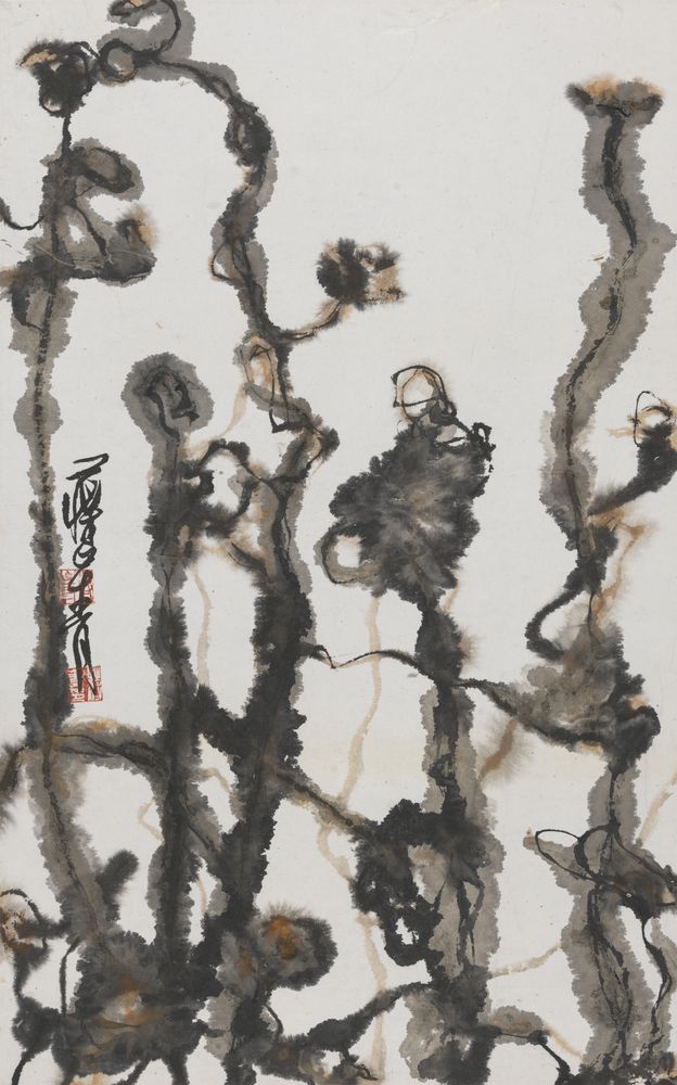 绿映龙池