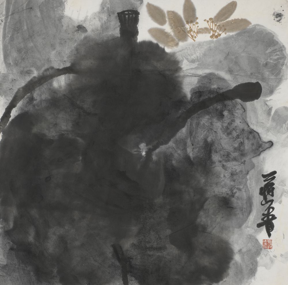 玉色荷花自是仙