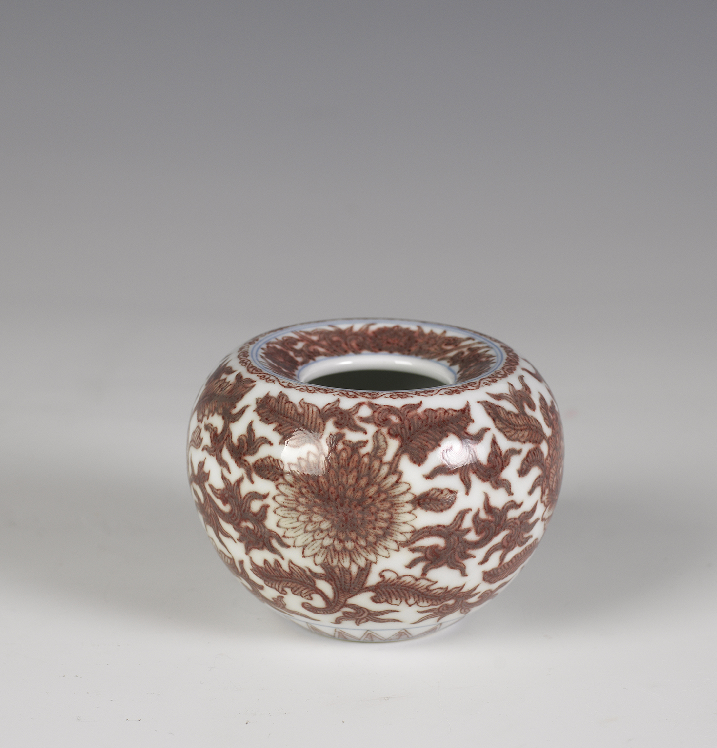 釉里红苹果尊