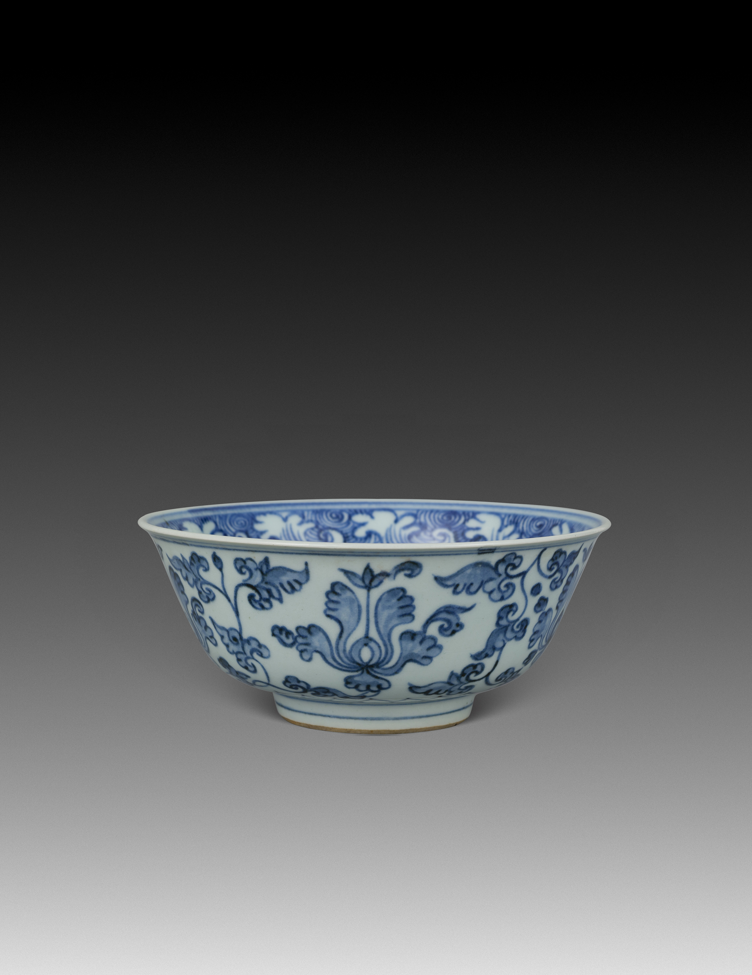 明代青花花卉纹碗