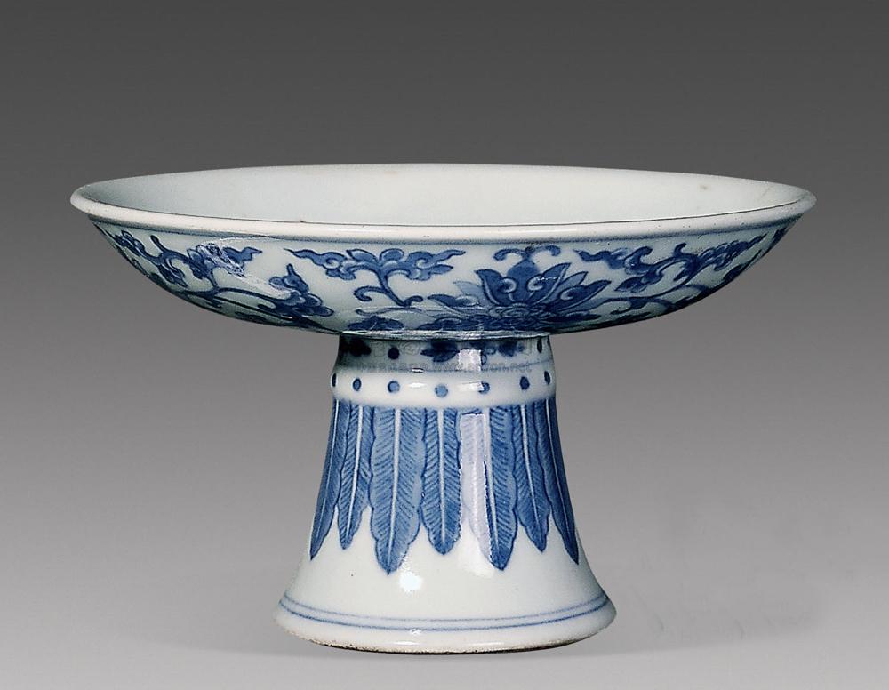 【清道光 青花勾莲高足盘】拍卖品_图片_价格_鉴赏_清代青花瓷器_雅昌
