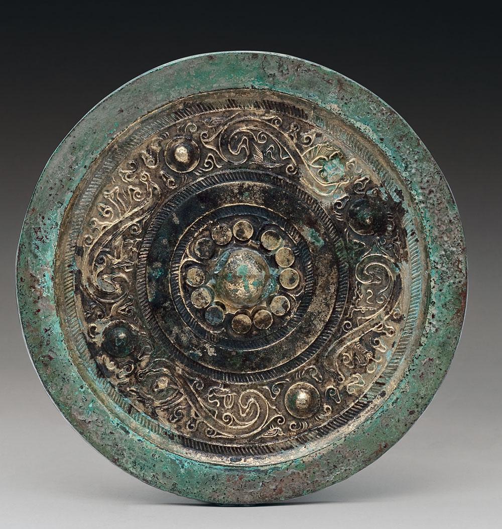 0720 唐 铜鎏金卷草纹镜