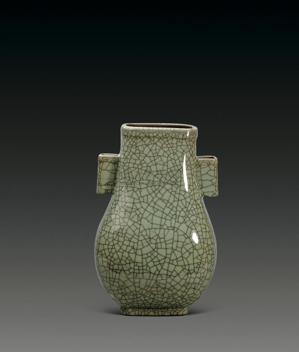 0193叶宏明官窑大方口瓶