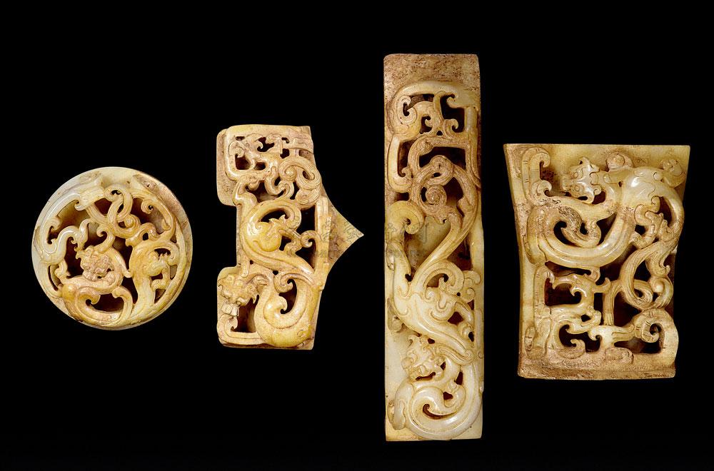 2218 汉代 白玉螭纹剑饰 (一套四只)