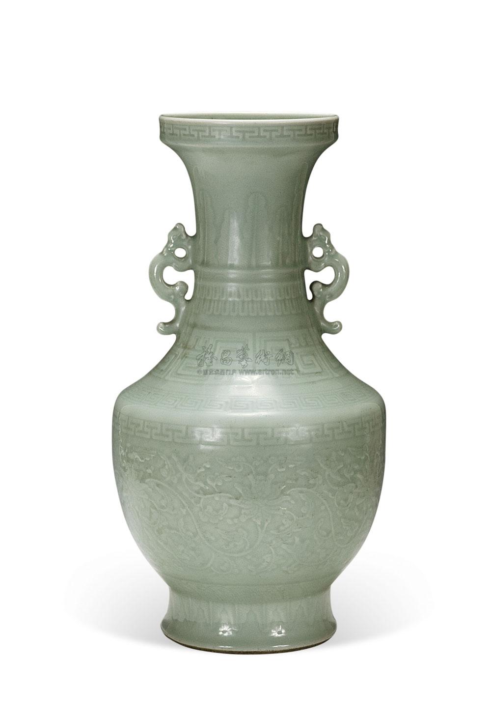 【清乾隆 豆青釉螭耳瓶】拍卖品_图片_价格_鉴赏_清代单色釉瓷器_雅昌