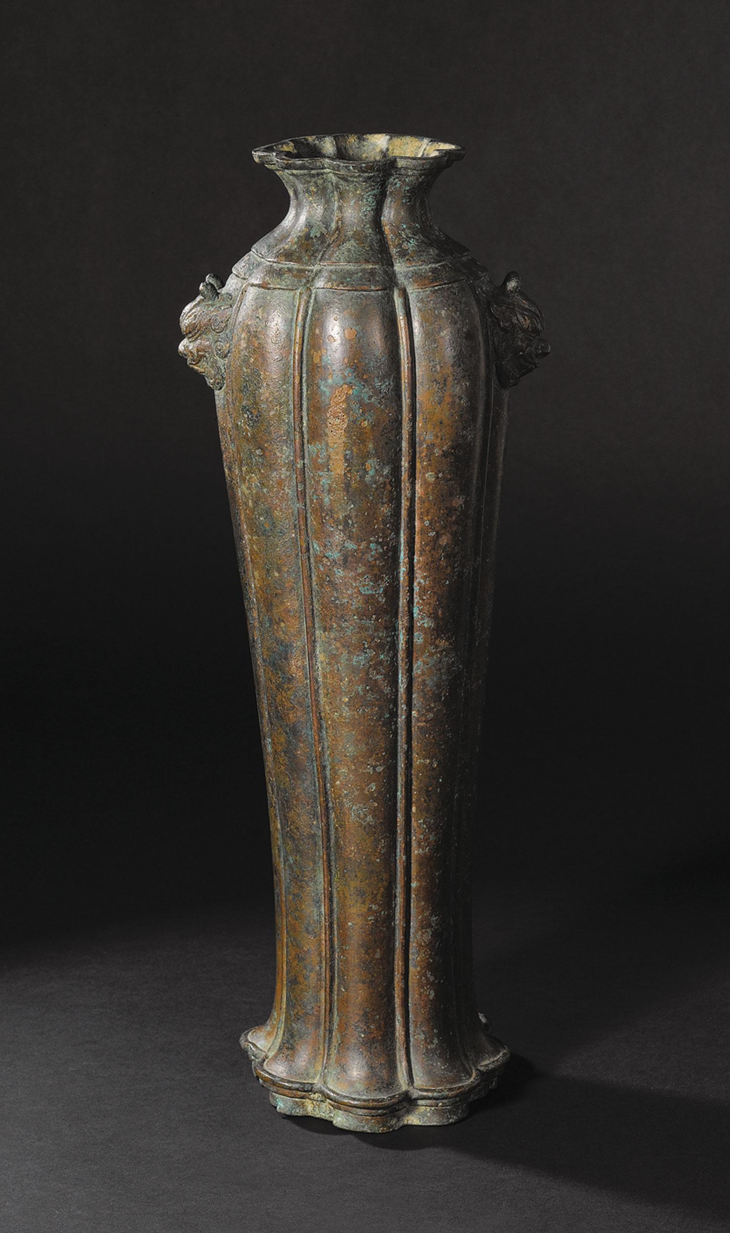 【宋-元 青铜器 青铜海棠形梅瓶】拍卖品_图片_价