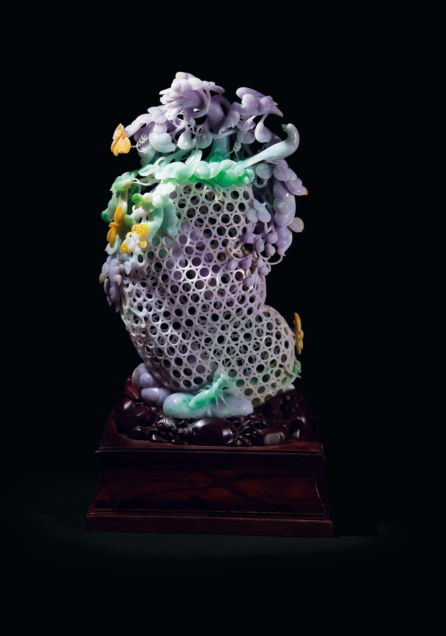 1438翡翠雕镂空花鸟摆件