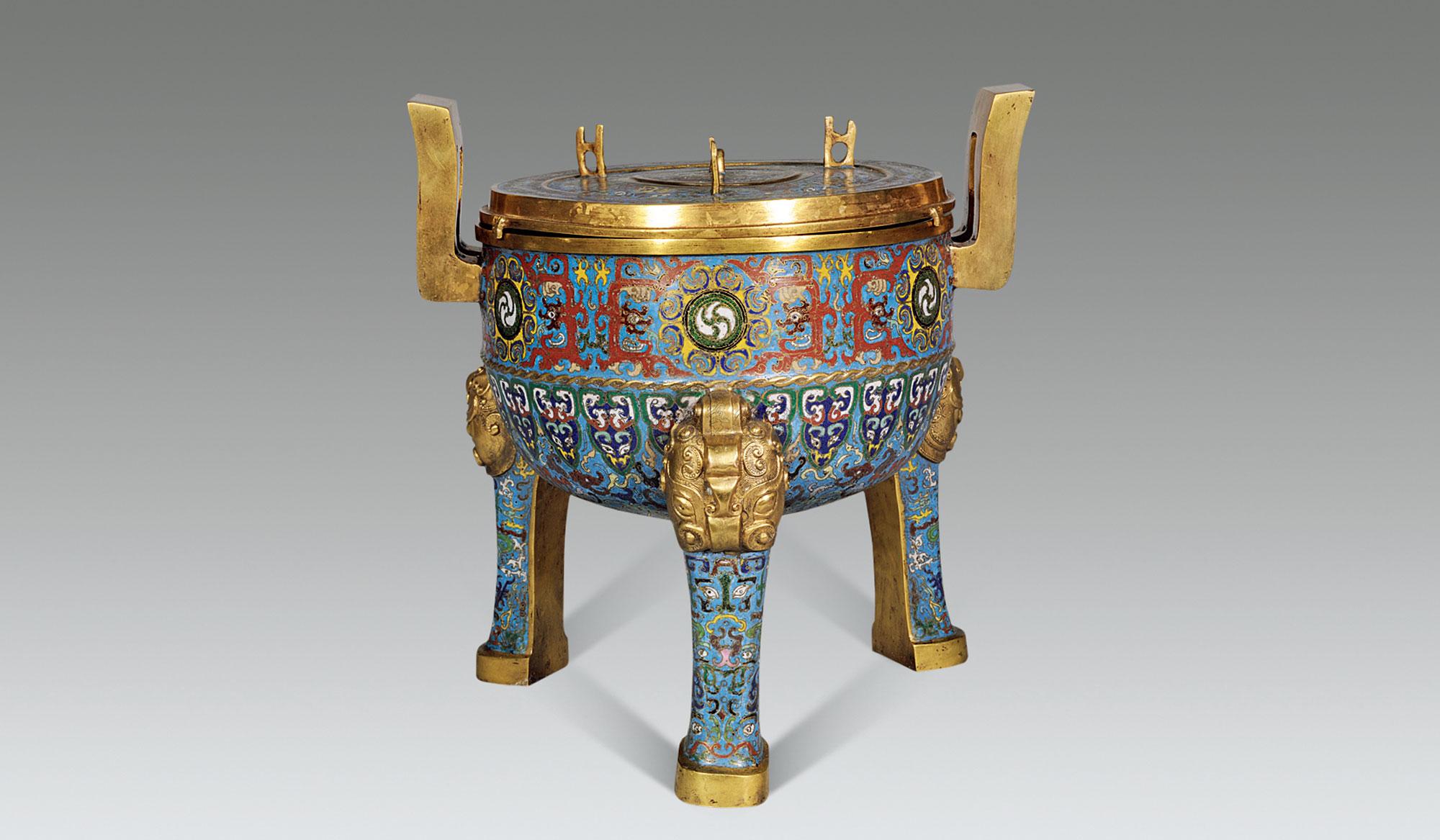 3017 掐丝珐琅兽面纹鼎