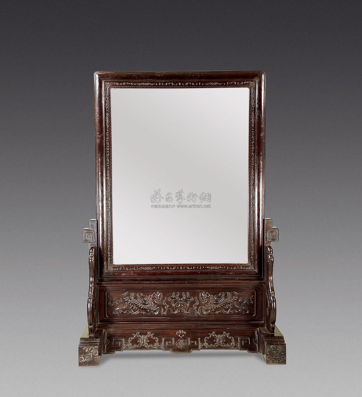 1355红木狮纹穿衣镜