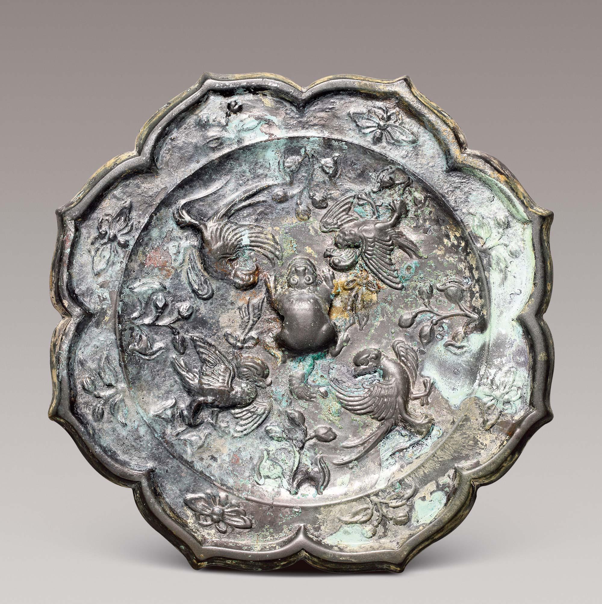 0006菱花形花鸟镜