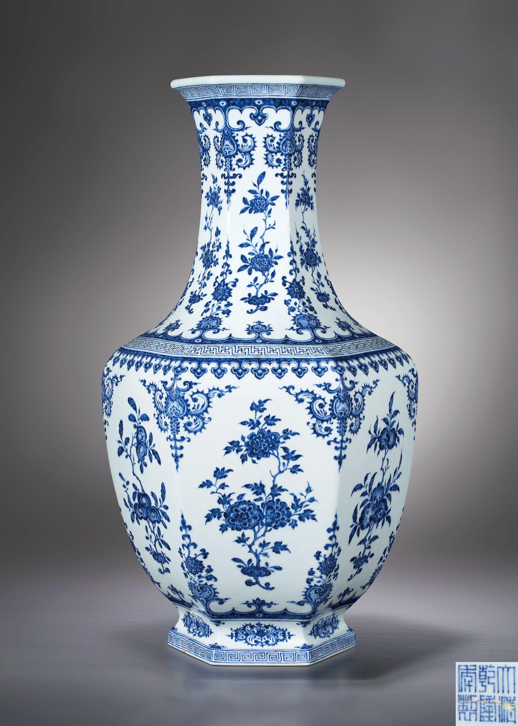 青花折枝花果纹六方瓶-中国古代瓷珍暨工艺品残器专场-雅昌拍卖