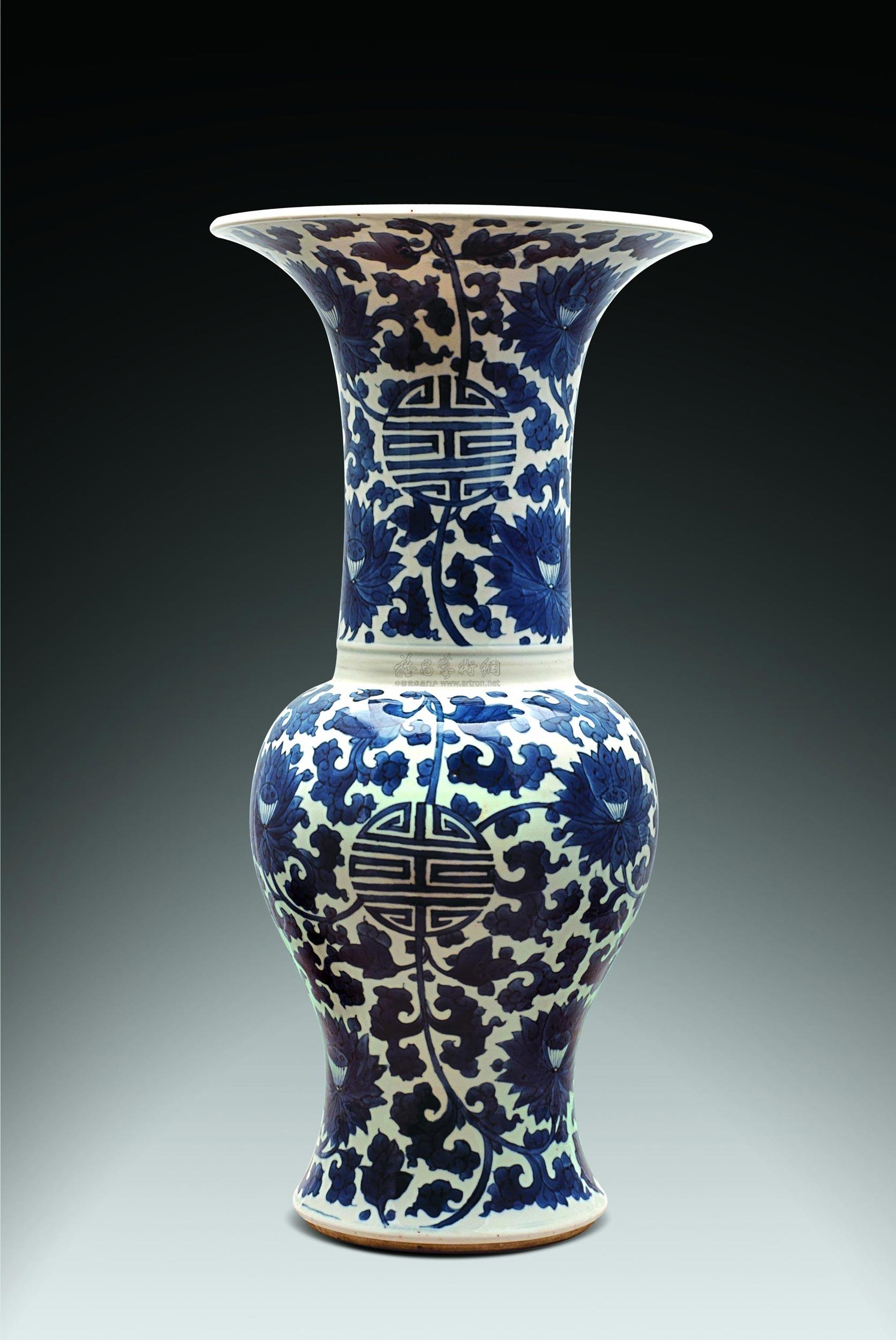 青花缠枝花卉团寿字纹花觚】拍卖品_图片_价格_鉴赏_清代青花瓷器