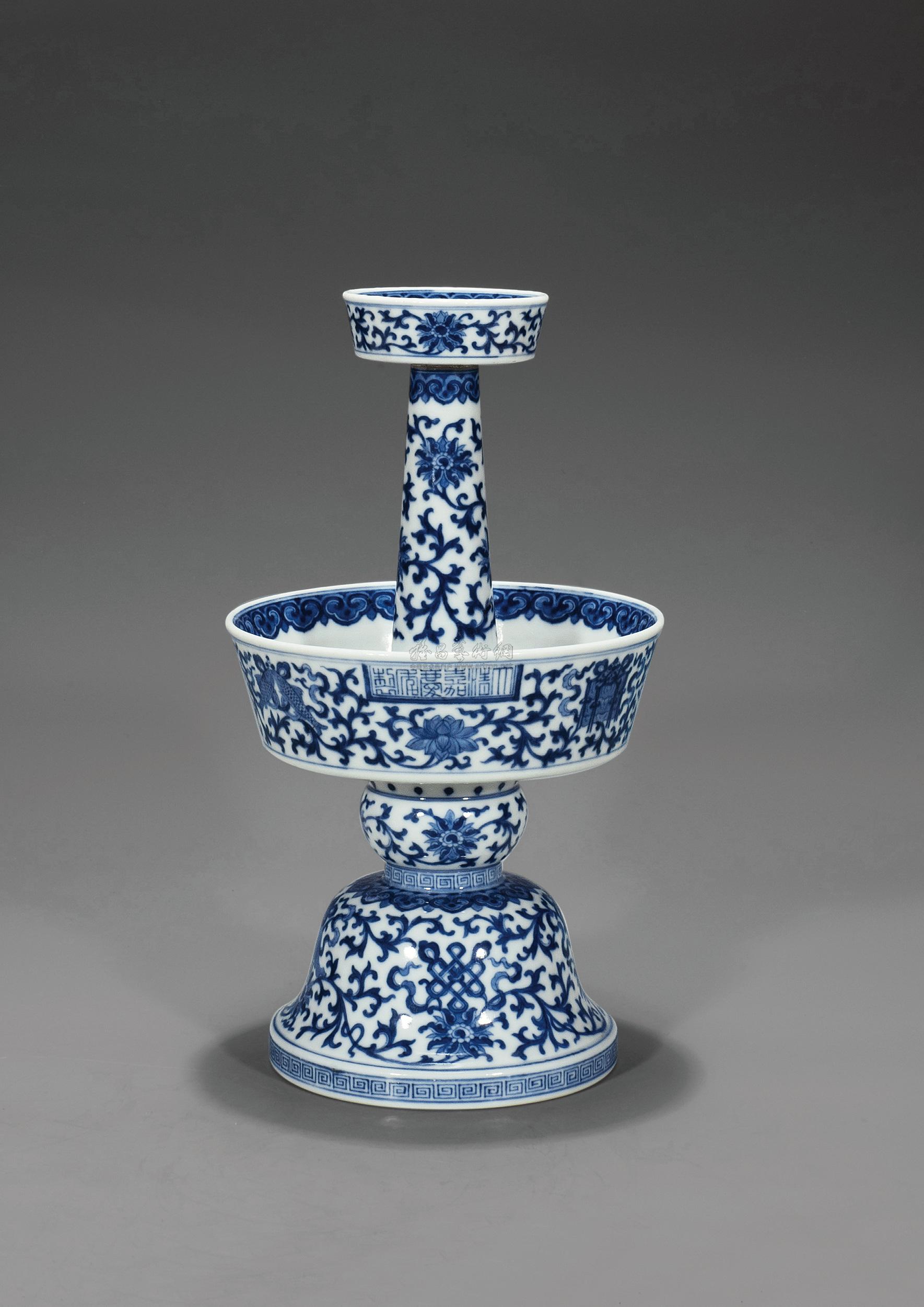 【清嘉庆 青花八宝纹烛台】拍卖品_图片_价格_鉴赏_清代青花瓷器_雅昌