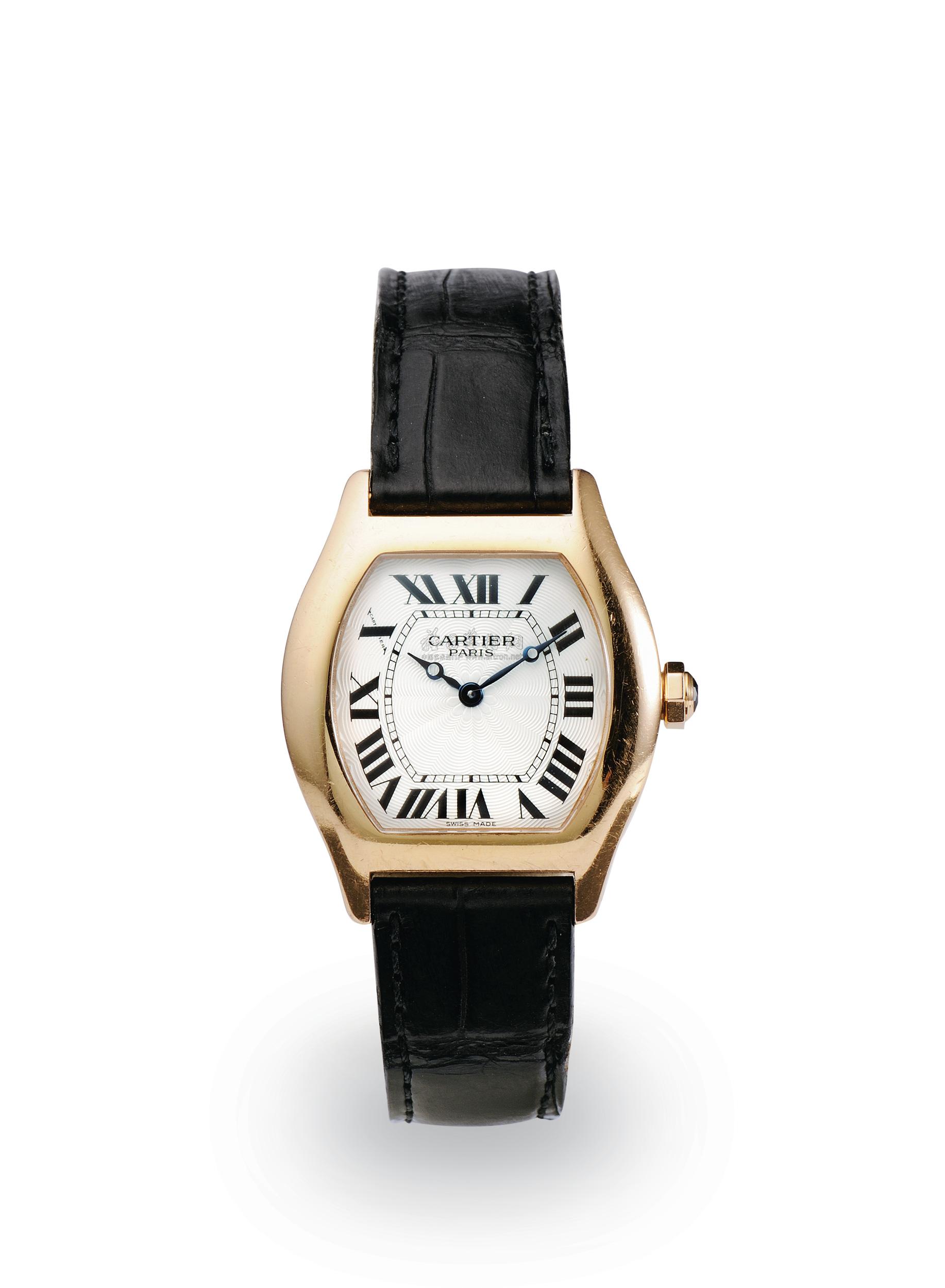 0820卡地亚tortue18k黄金手动上链皮带女装腕表