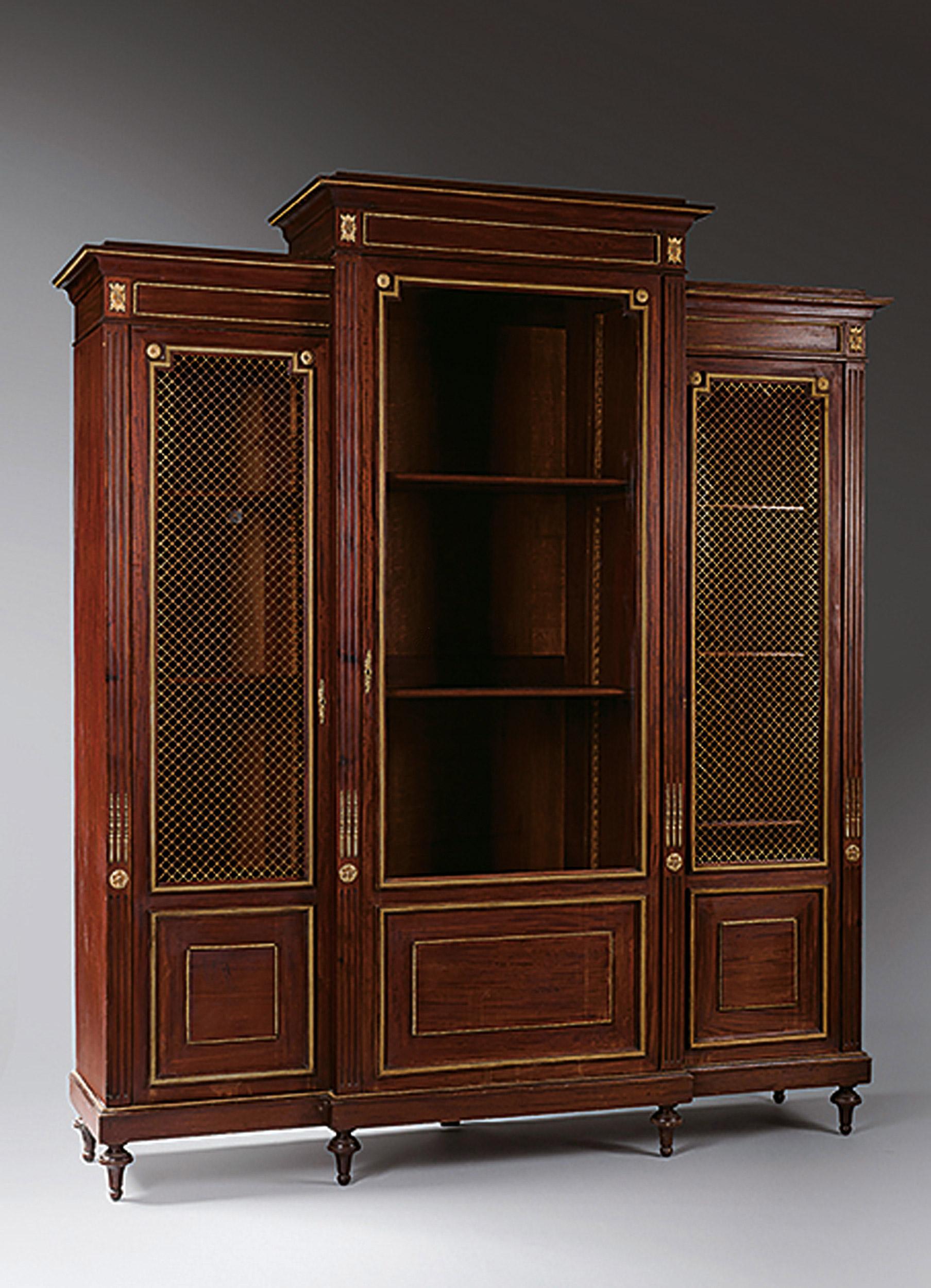 19世纪法国桃花心木三门书柜】拍卖品_图片_价格_鉴赏_古典家具其它