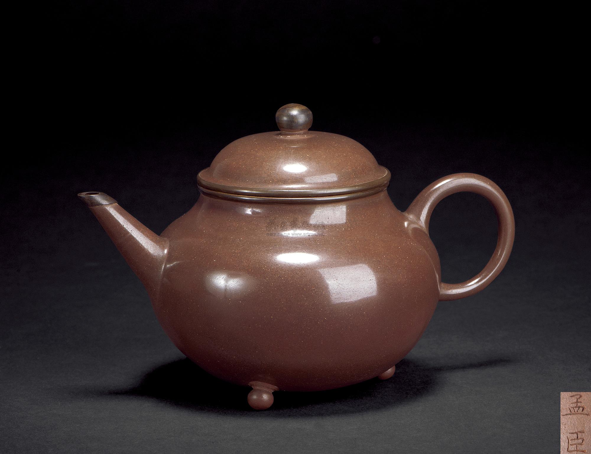 1317清晚期孟臣款磨光三足水平壶