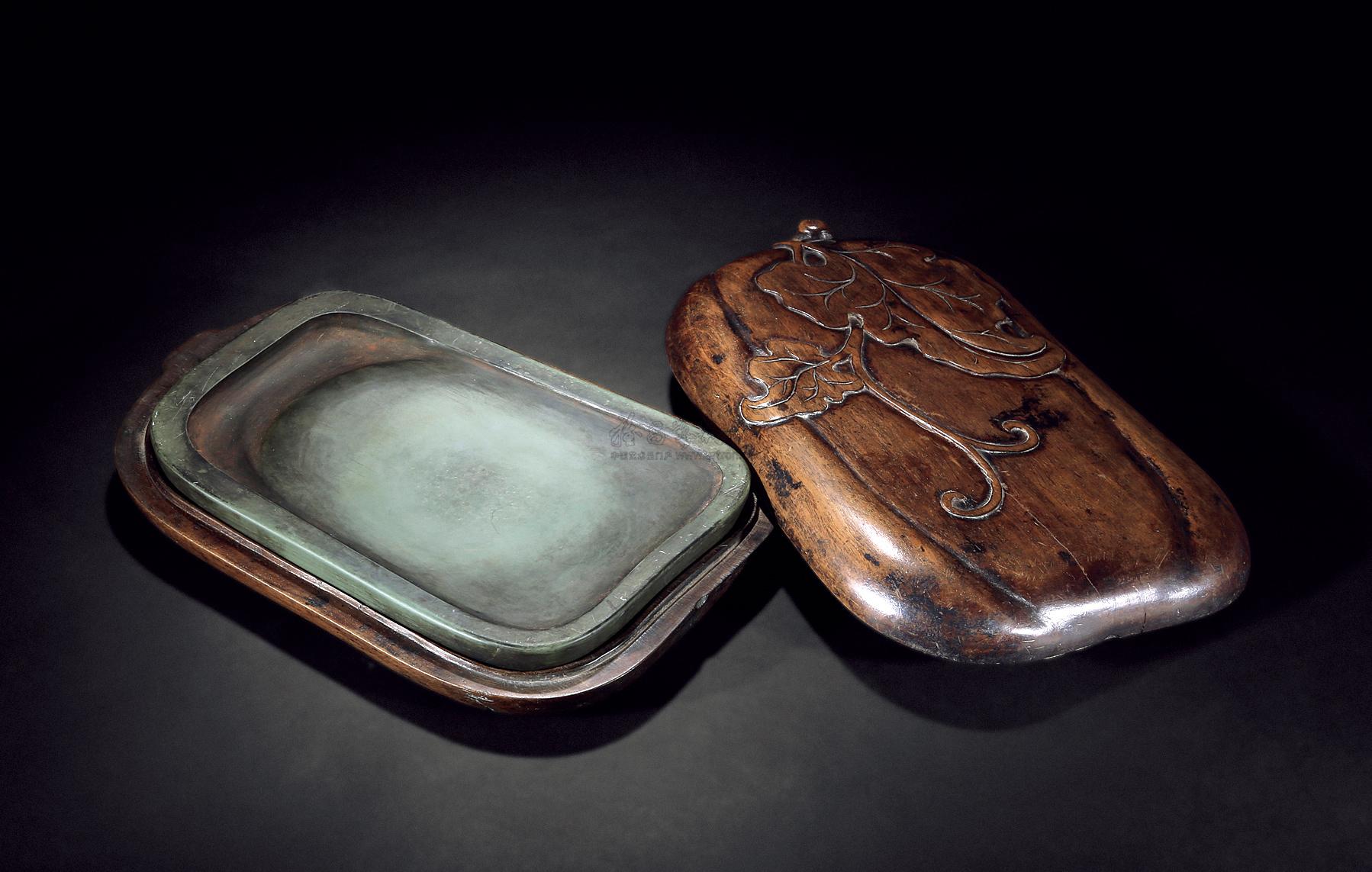 0831清乾隆御铭绿端砚