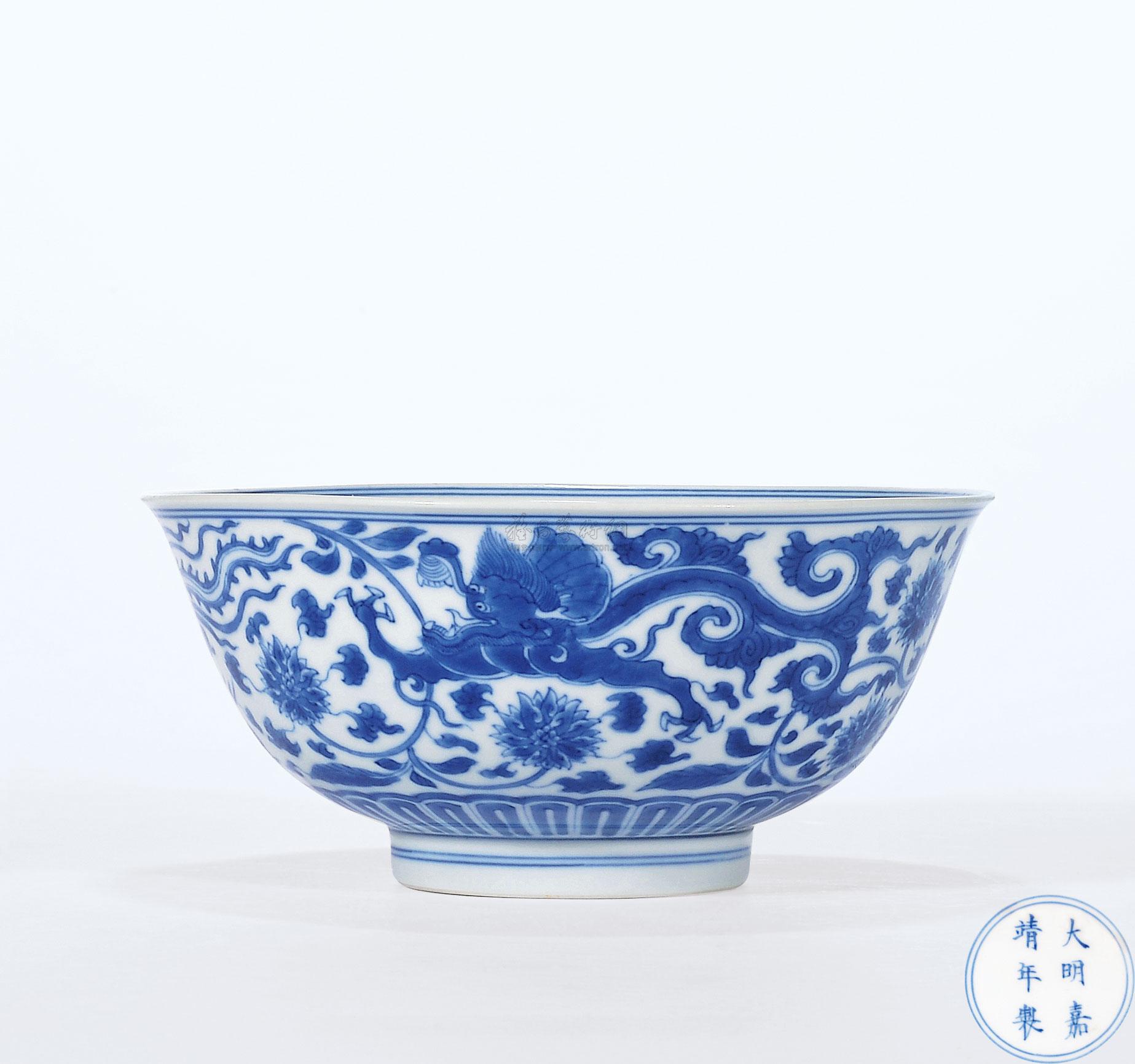 5517清康熙青花穿花龙纹碗