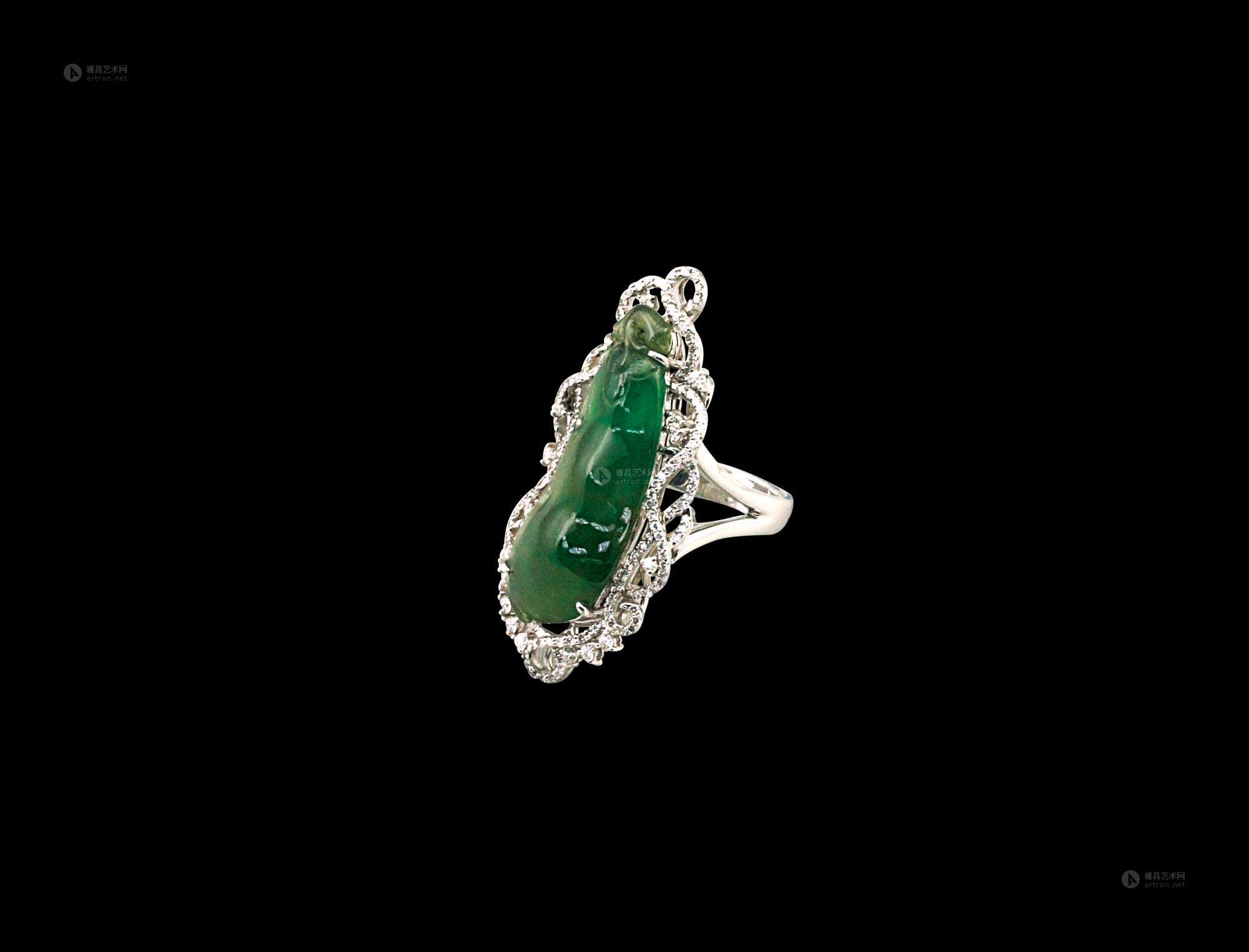 0145 k白金镶钻嵌翡翠豆荚戒