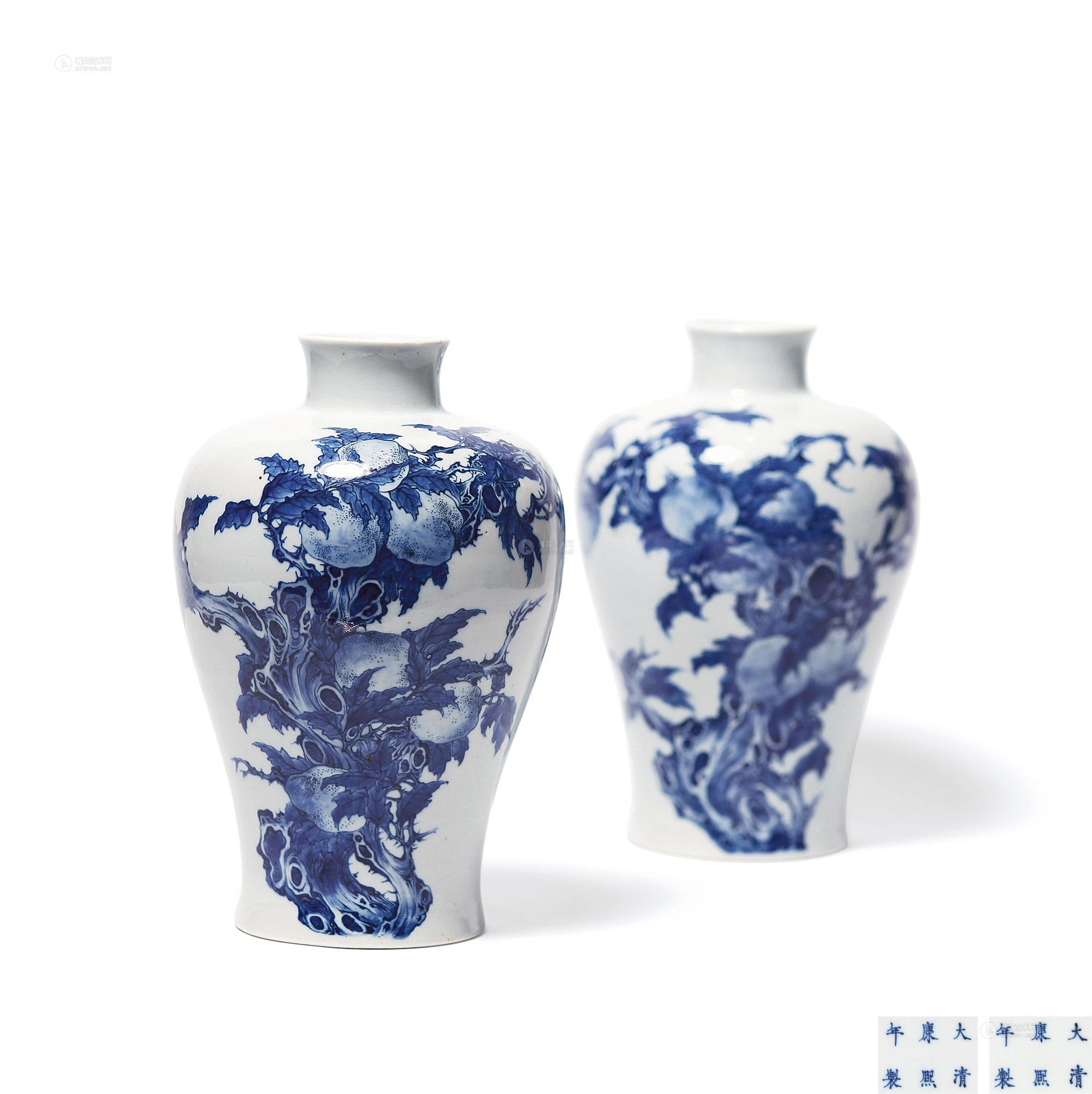 0576民国王步青花九桃纹梅瓶一对