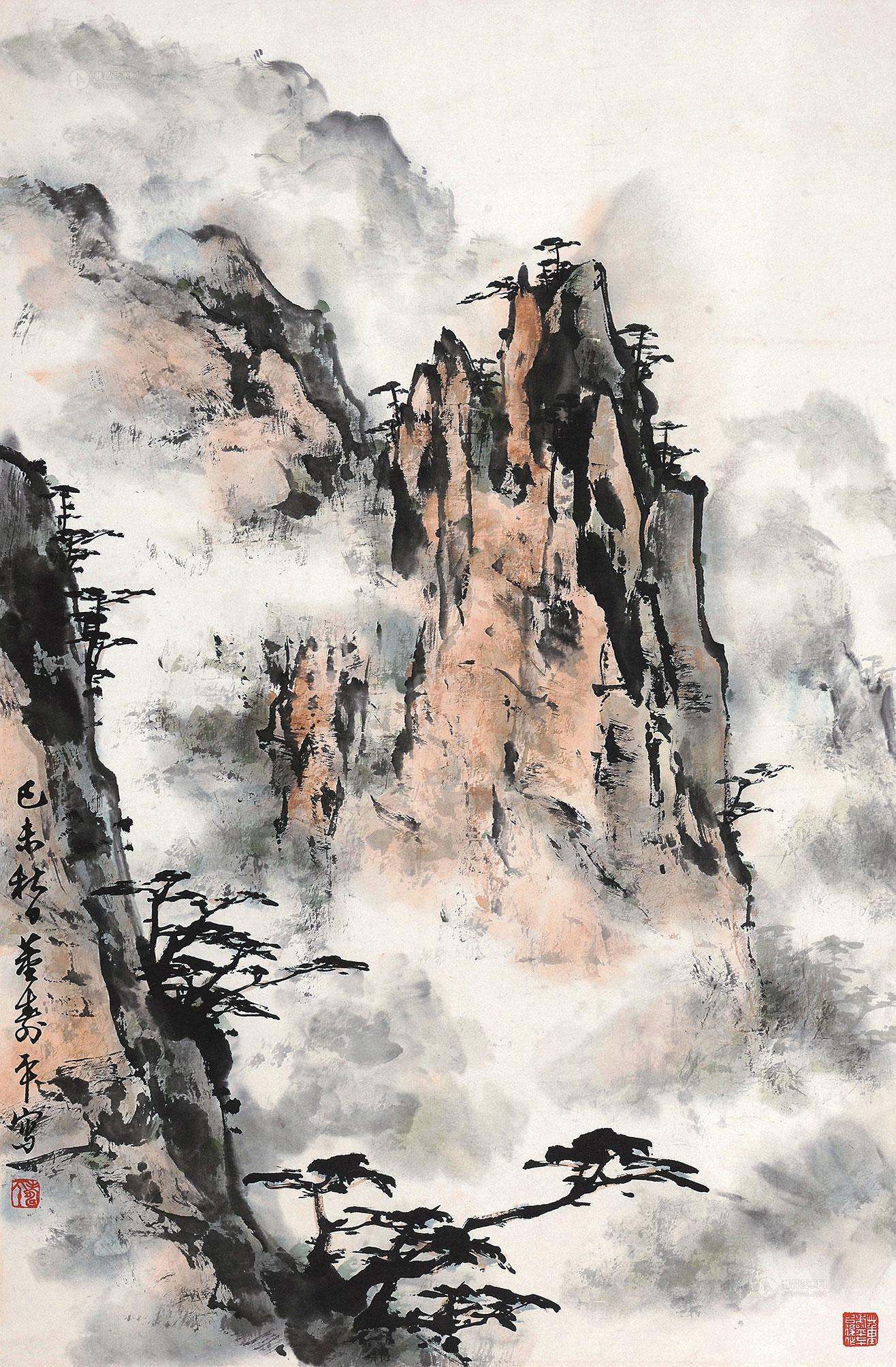 3245黄山烟云镜心设色纸本