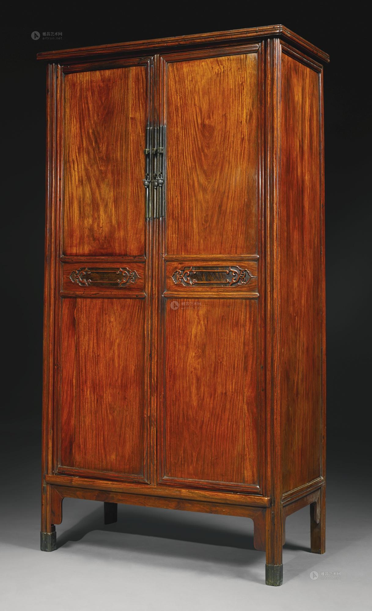 0221明十七世纪黄花梨圆角柜