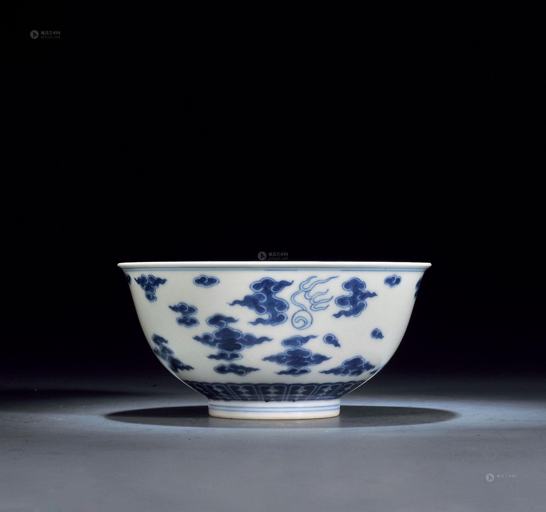 4217 清中期 青花云纹碗