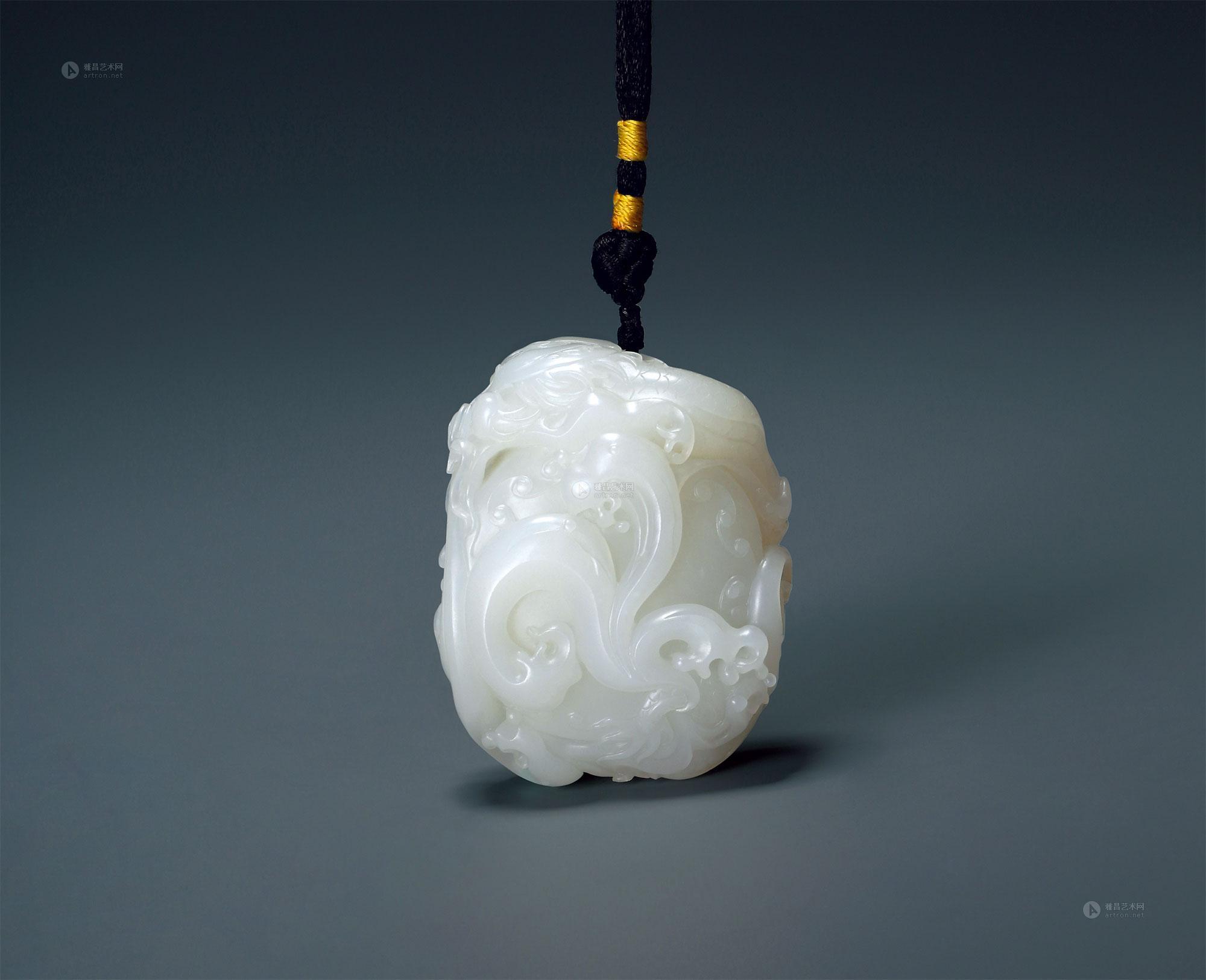 4530顾中华龙腾四海白玉把件