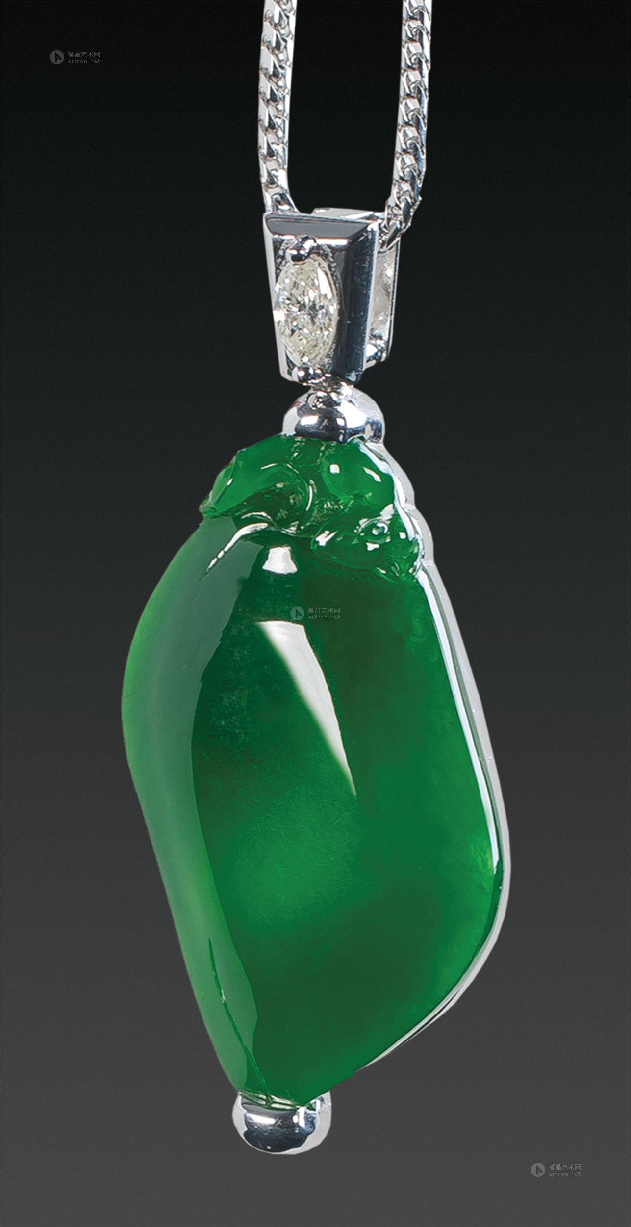 1200罕见满绿老坑种翡翠豆形吊坠嵌18k銆金和钻石