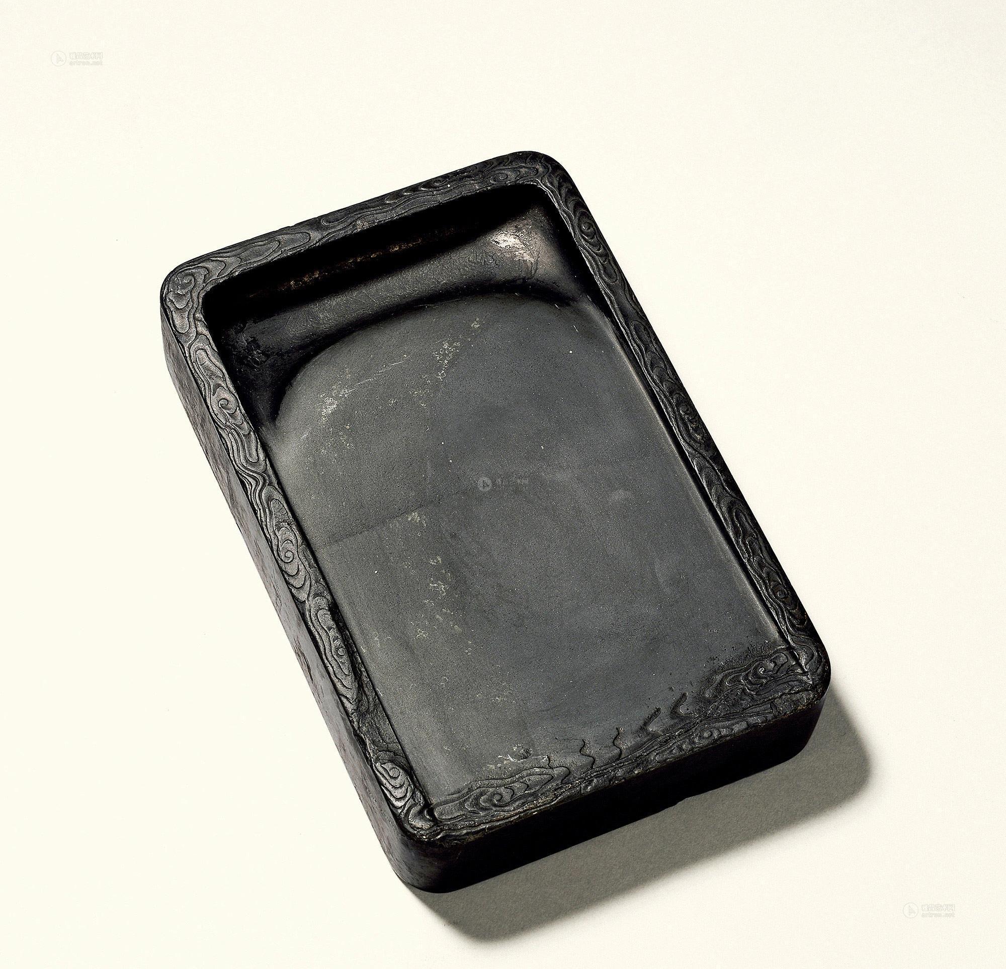 0381清乾隆云水纹水舷坑歙砚